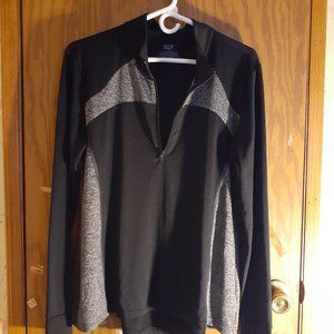 A THIN SWEAT WORKOUT JACKET